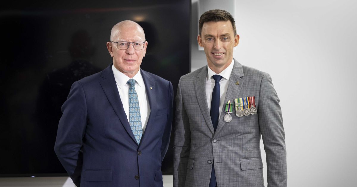 His Excellency General the Honourable David Hurley AC DSC (Retd) with Wesley emergency physician Assistant Professor Luke Jeremijenko, who is wearing military medals.