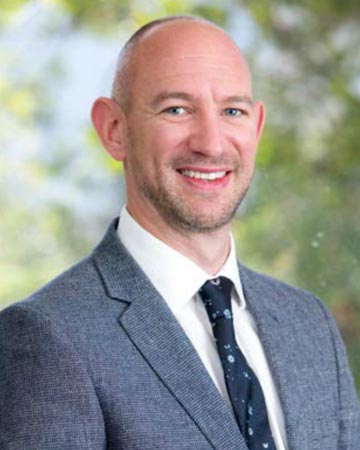 Dr Adam Pearce